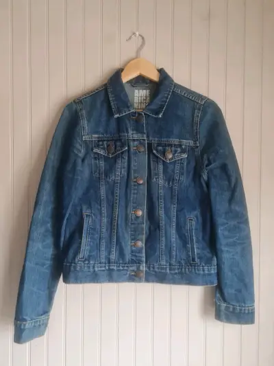 Chaqueta de mezclilla con bordado floral - miniatura 1