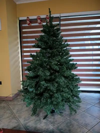 Árbol de Navidad artificial verde con luces - miniatura 3