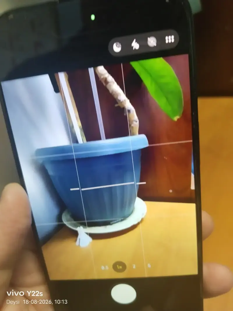 iPhone 16 pro en excelente estado - 4
