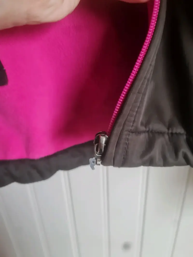 Chaqueta de mujer con capucha color marrón - 6