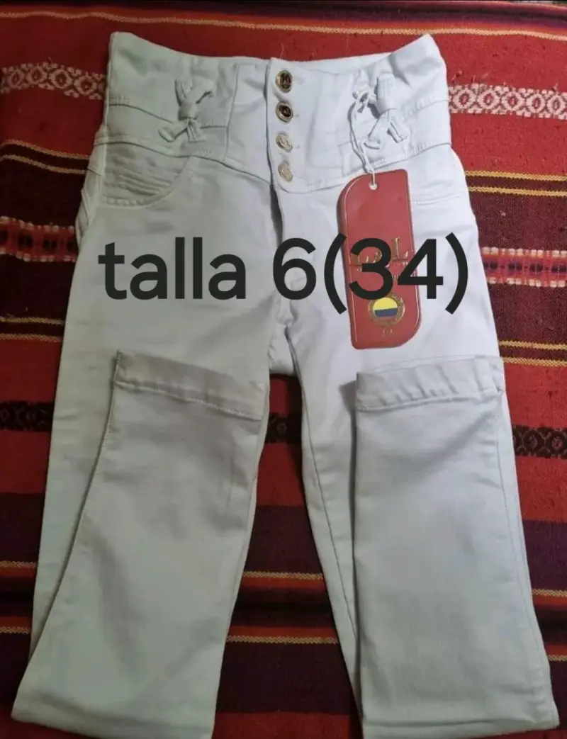Jeans colombianos talla 6(34) color blanco