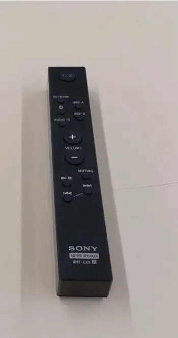 Parlante Sony con diseño moderno y elegante - miniatura 6