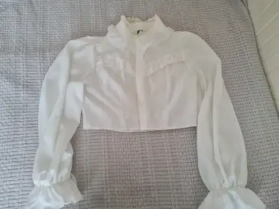Blusa Blanca Manga Larga con Volantes - miniatura 2