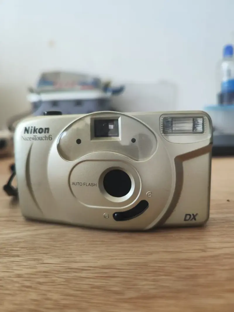 Nikon Nice Touch 6 Cámara compacta con estuche - 3