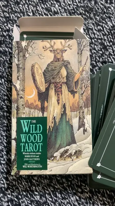 Baraja de Tarot Wild Wood con ilustraciones - miniatura 2