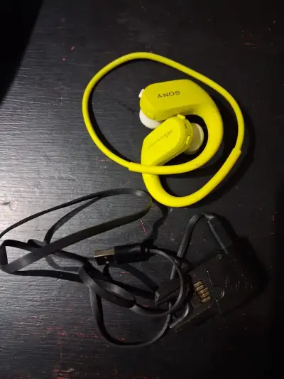 Sony Walkman NWZ-W273 4GB, Resistente al agua IPX8 - miniatura 2