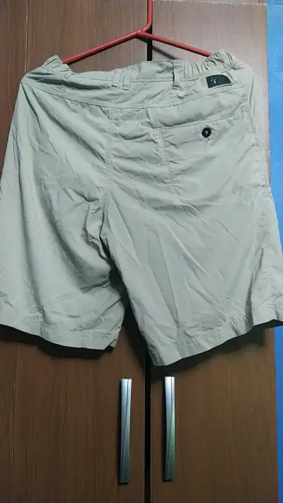 Shorts beige para hombre Adidas - miniatura 2