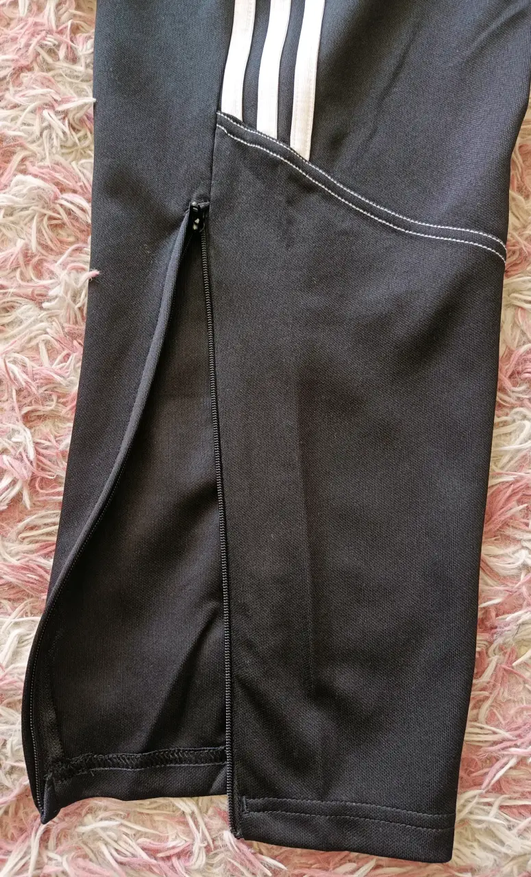 Pantalones deportivos negros Adidas AEROREADY - 3