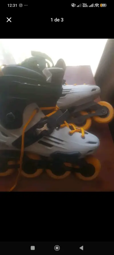 Patines en línea con ruedas amarillas - miniatura 1