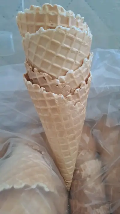 Conos de helado de barquillo crujiente - miniatura 2