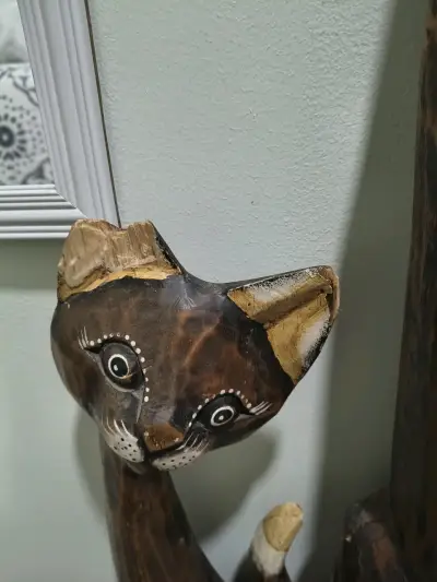 Esculturas de Gatos de Madera Tallada - miniatura 4