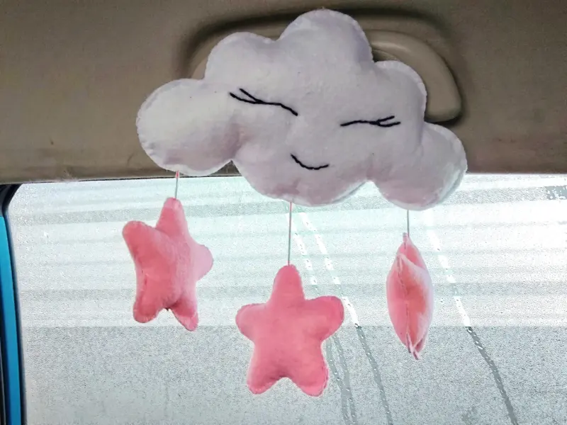 Móvil bebé decorativo para auto - 1