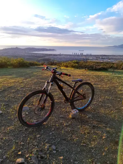 Bicicleta de montaña - miniatura 1