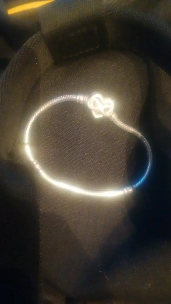 Pulsera de plata con cierre de corazón