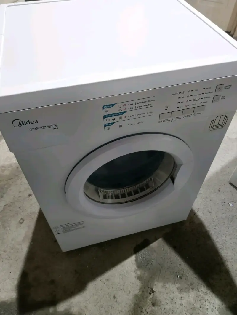 Secadora de ropa Midea 9kg en buen estado - 5