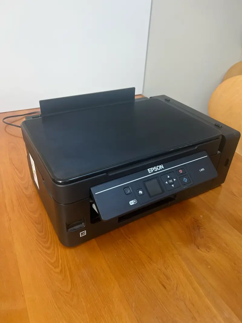 Impresora multifuncional Epson L495 con WiFi - 4