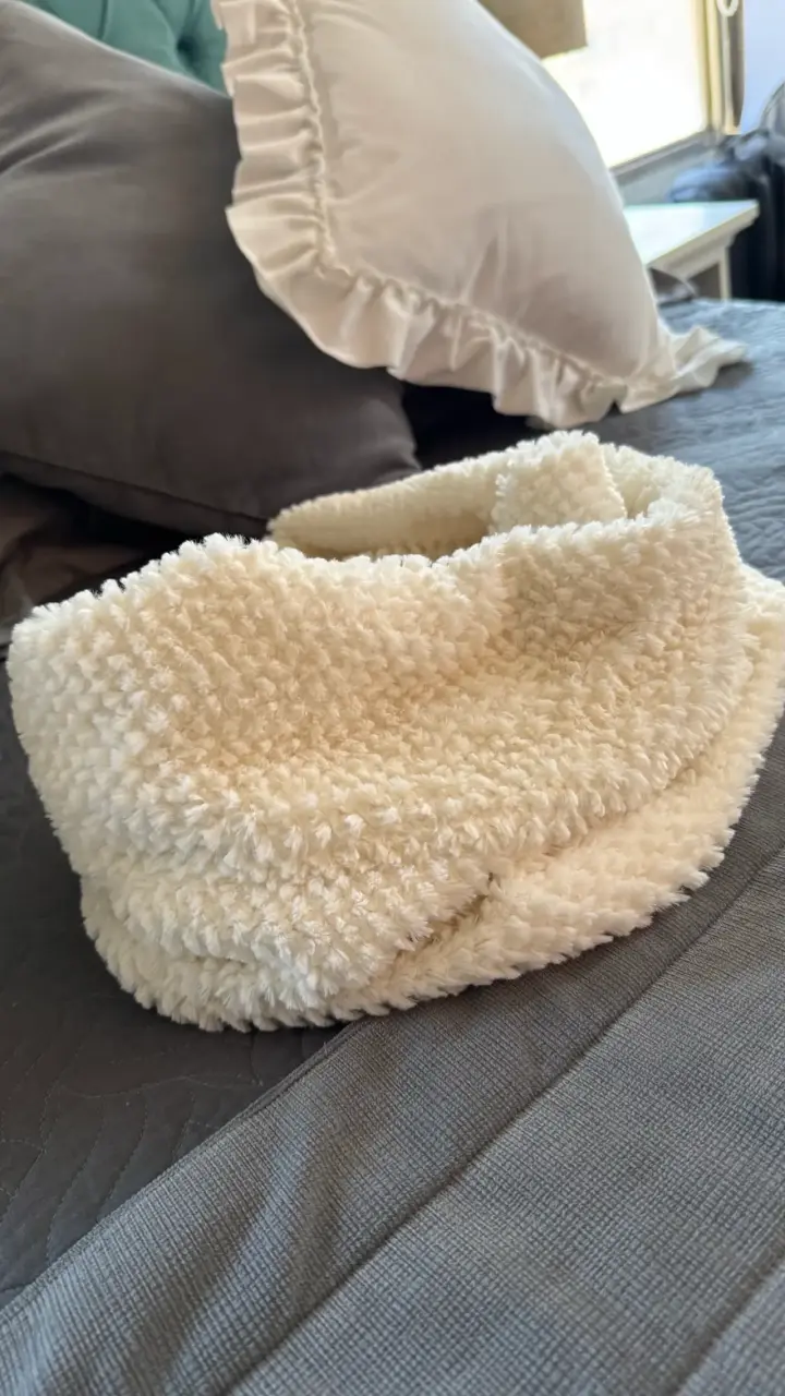 Cuello grueso Aldo - 2