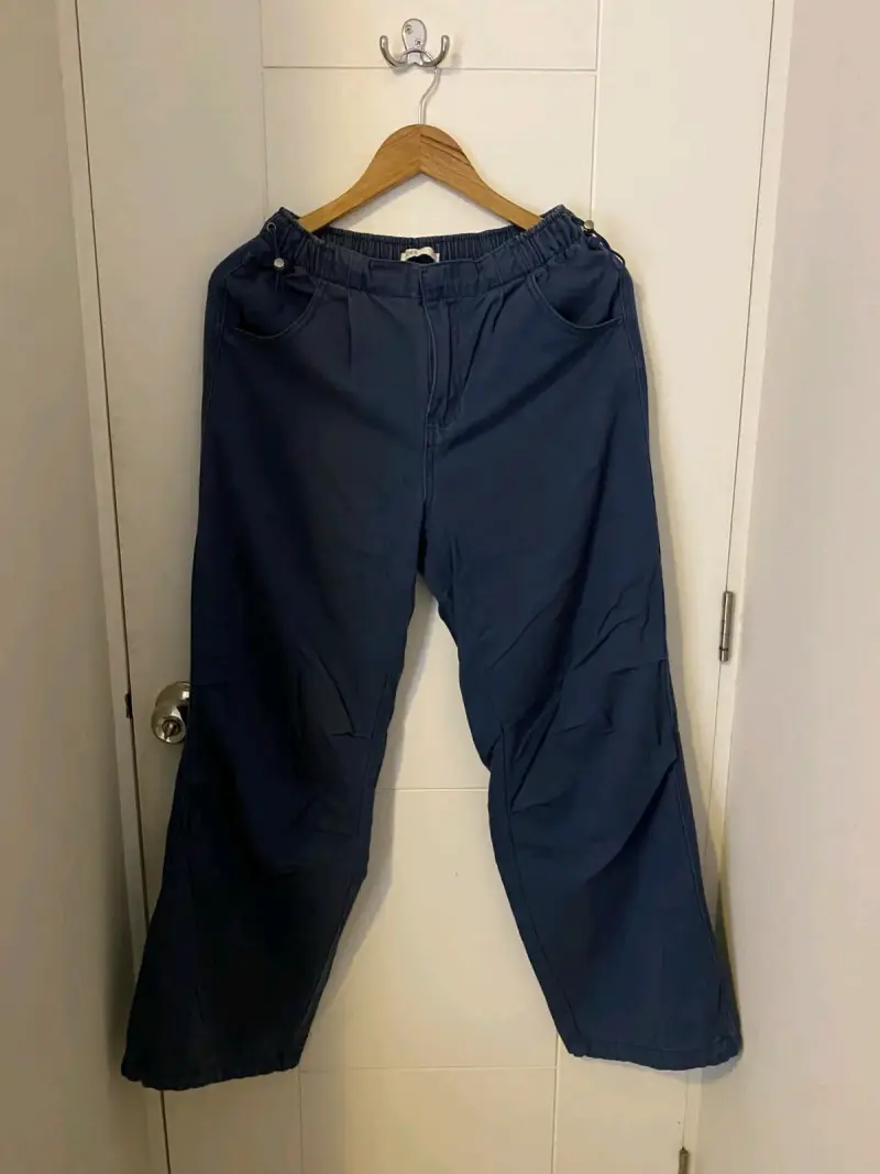 Pantalones anchos azul marino talla 40