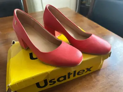 Zapatos de Tacón Rojos Usaflex Elegantes - miniatura 2