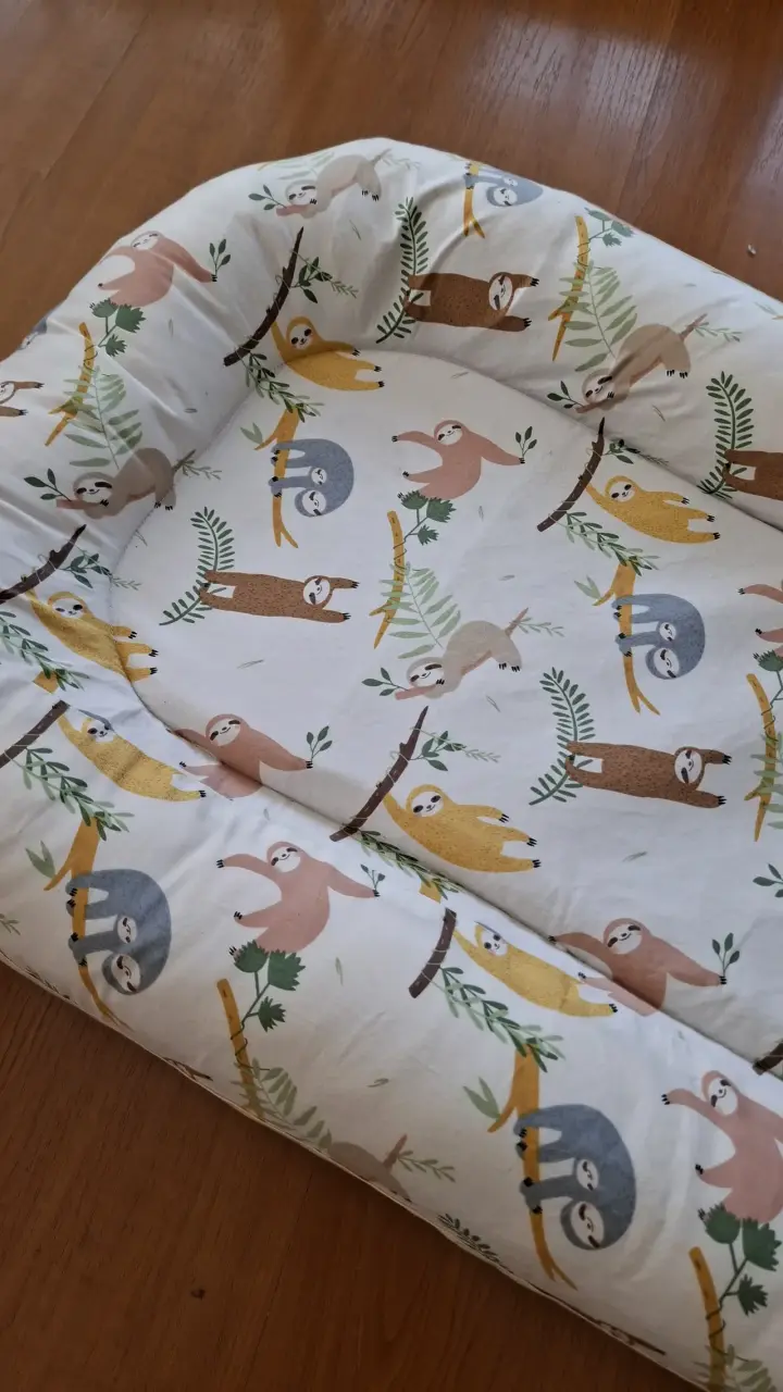 Cojín nido para bebé con diseño de perezosos - 2