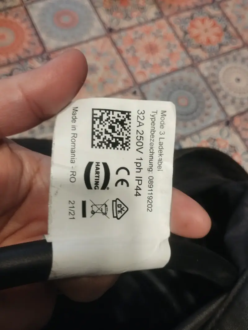 Cable de Carga para Vehículo Eléctrico 32A 250V - 6