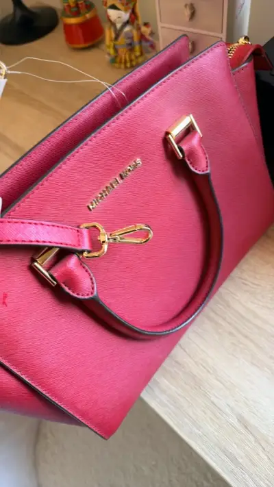 Bolso Michael Kors rojo elegante - miniatura 5