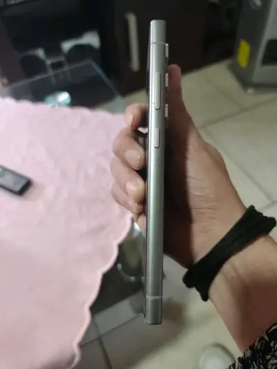 Smartphone Samsung Galaxy S24 Ultra en buen estado - miniatura 6