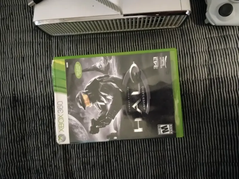 Consola Xbox 360 con Kinect y juegos - 6