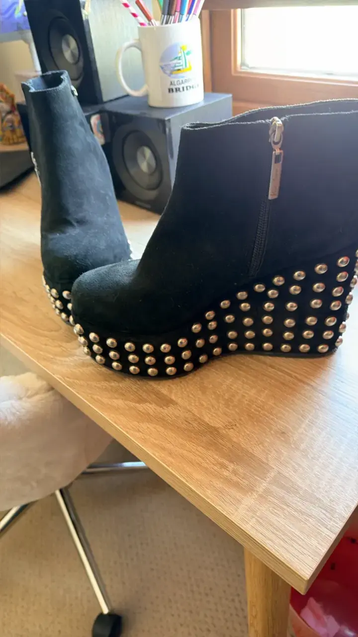 Botines negros con plataforma y tachas Bags - 1