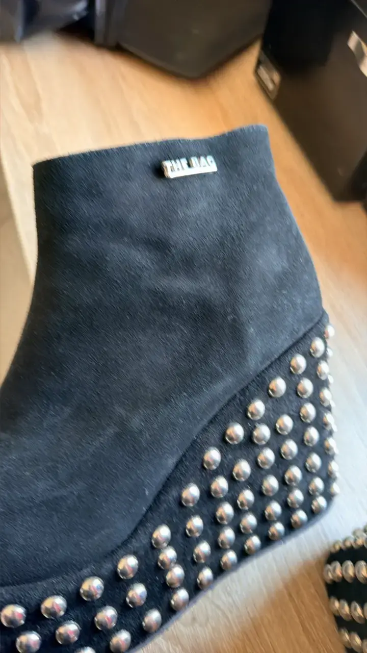 Botines negros con plataforma y tachas Bags - 5
