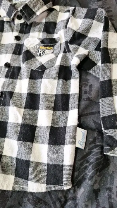 Camisa de niño a cuadros blanco y negro - miniatura 4