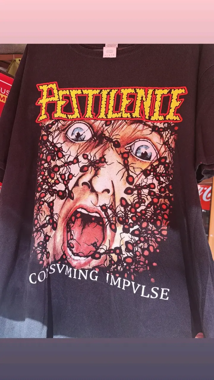 Polera de bandas de metal con diseños gráficos - 2