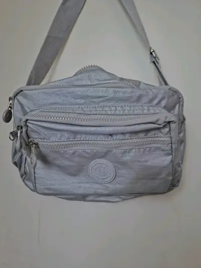 Bolso dorado o plata estilo kipling - miniatura 2