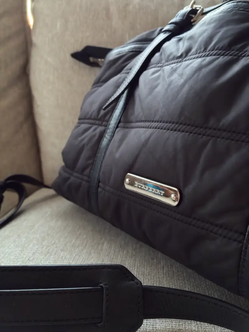 Bolso negro Burberry - 4