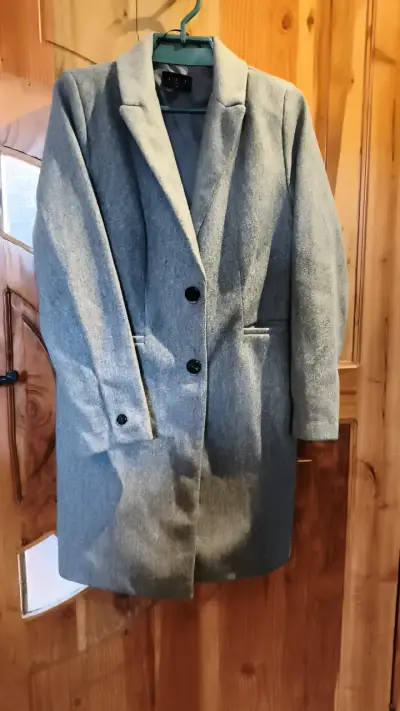 Abrigo gris mujer Mohito talla 40 - miniatura 1