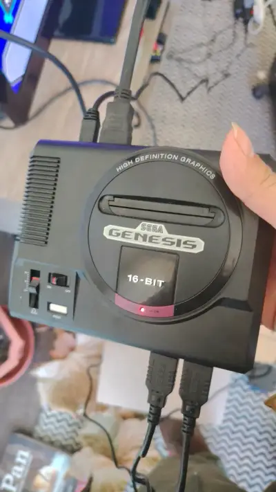 Consola Sega Genesis Mini con Juegos y 2 Controles - miniatura 1