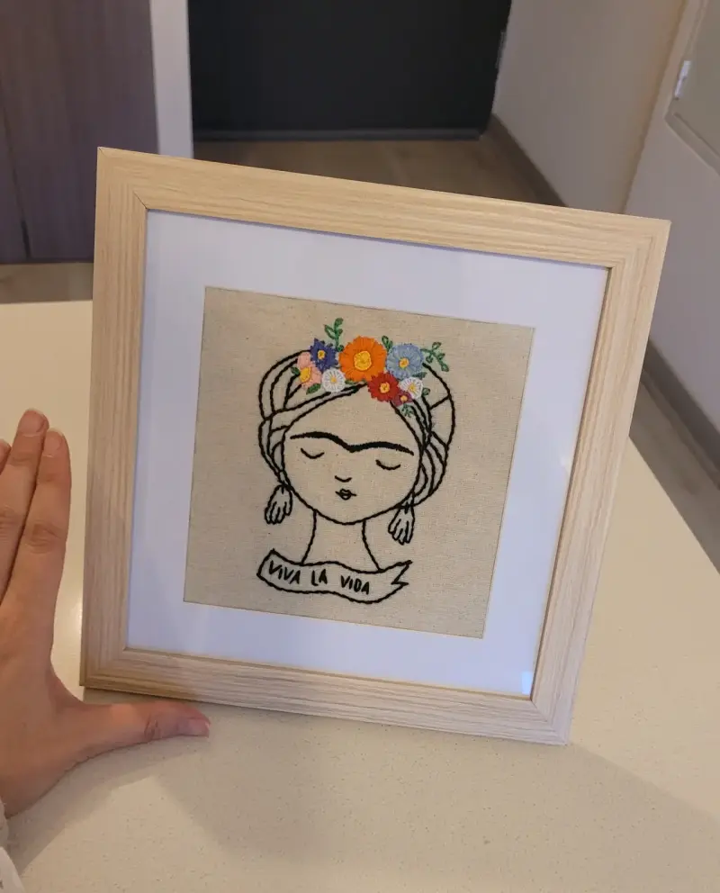 Cuadro bordado a mano / Diseño de Frida Kahlo - 3