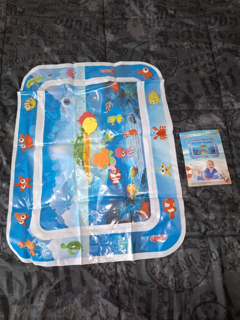 Alfombra de agua para bebé con diseño marino - 2
