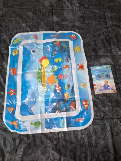 Alfombra de agua para bebé con diseño marino - miniatura 2