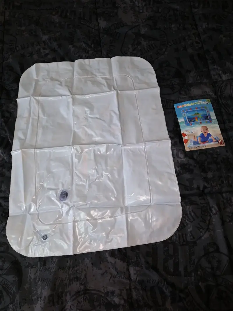 Alfombra de agua para bebé con diseño marino - 4