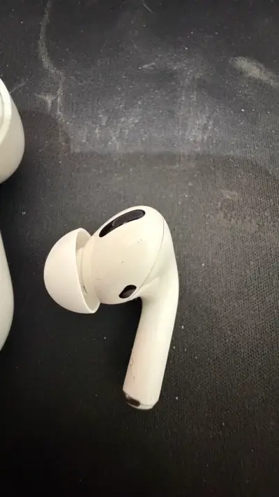 Audífonos inalámbricos con estuche de carga - miniatura 6
