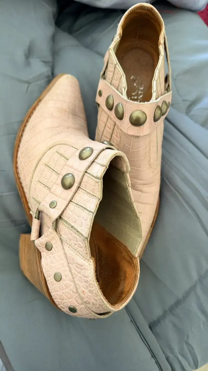 Botines de cuero rosa pálido con tacón de madera - 4