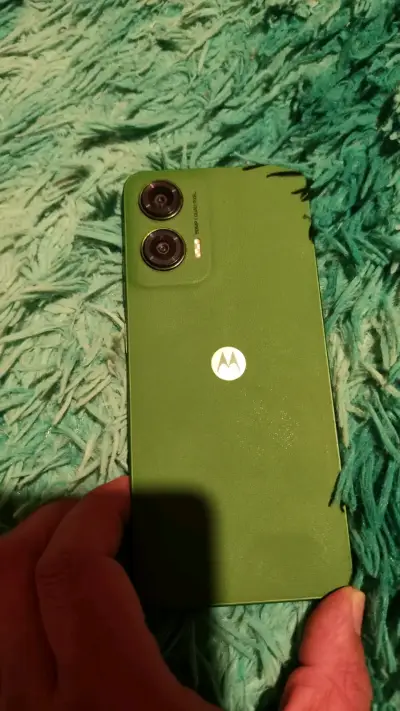 Smartphone Motorola Moto G35 5G Verde - miniatura 3