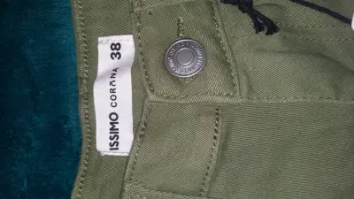 Shorts verdes de mujer talla 38 Corona Issimo - miniatura 3