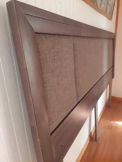 Cabecera de madera y tela para cama - miniatura 3