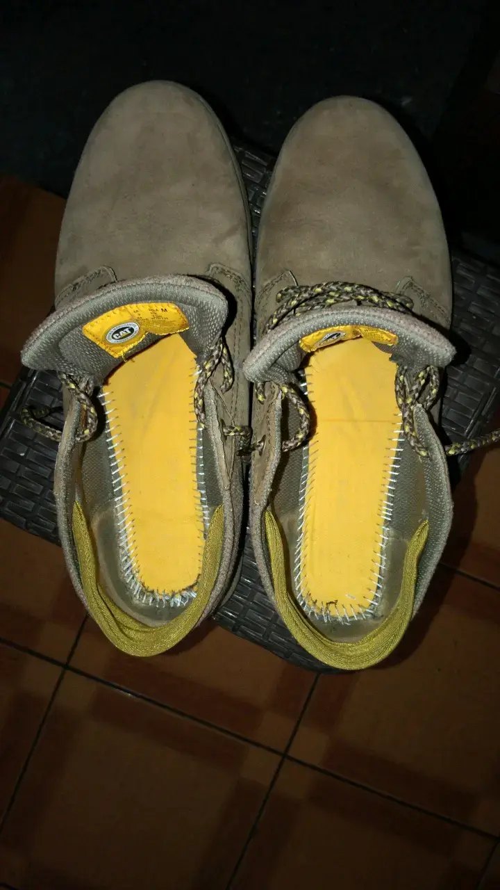 Botines de cuero N° 43 hombre marca CAT. - 4