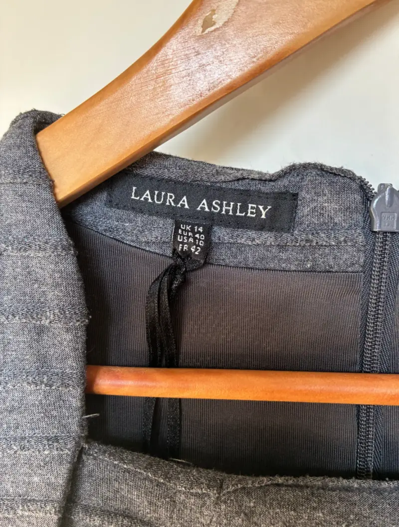 Vestido gris Laura Ashley - 3