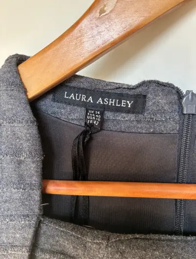 Vestido gris Laura Ashley - miniatura 3
