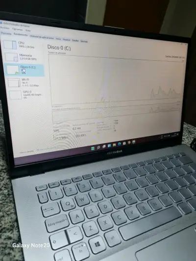 Laptop ASUS VivoBook lista para usar - miniatura 4