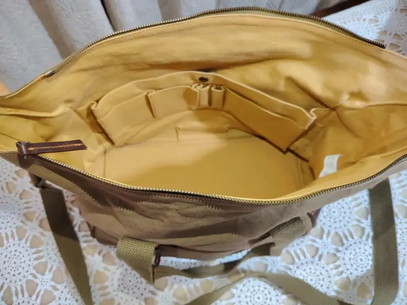 Bolso de lona verde militar con correas ajustables - 3